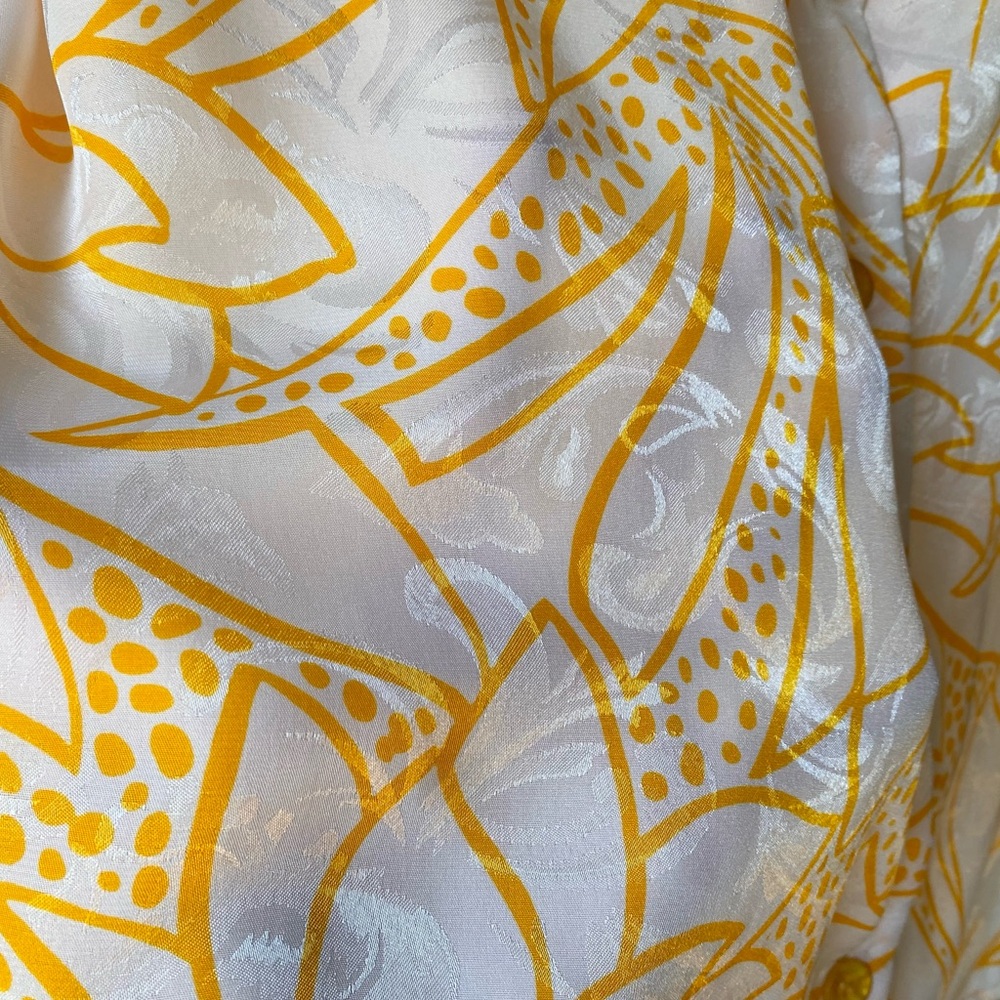 Vintage flowy short sleeve button down shirt - Picture 10 of 11